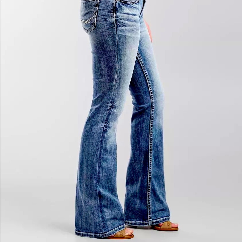 BKE Stella stretch bootcut women jeans size 27 color blue